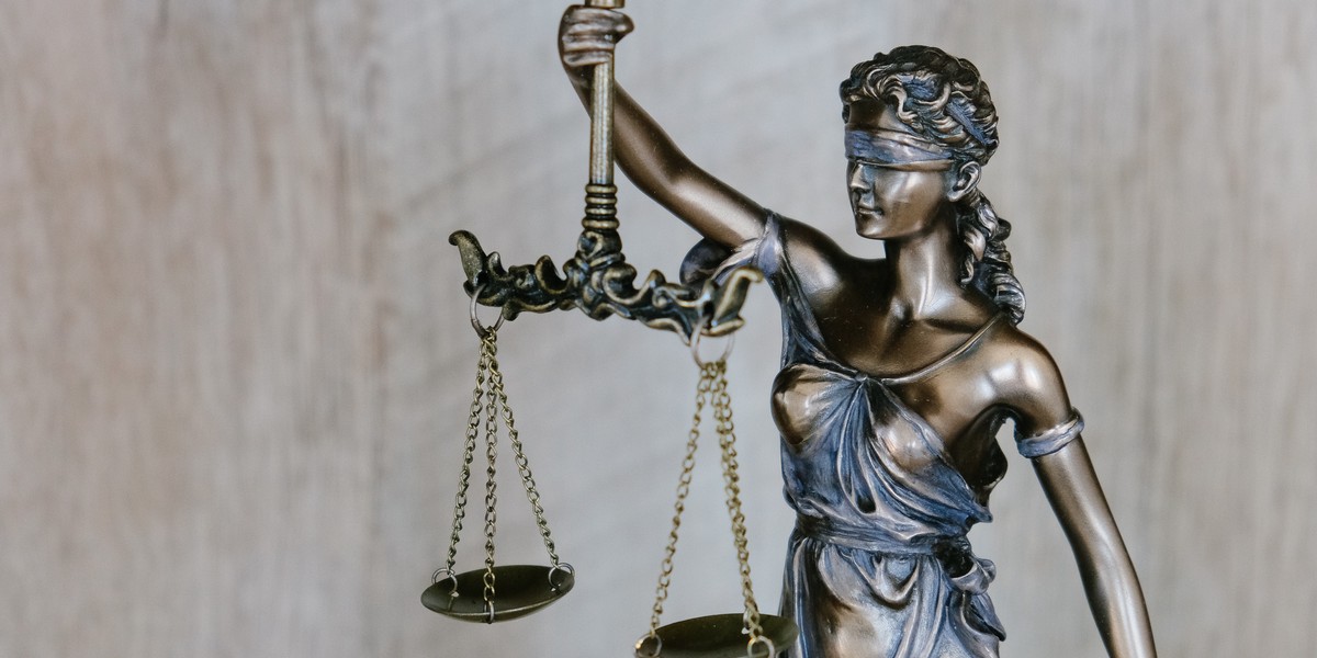 The importance of closing the knowledge gap between software and law enforcement 